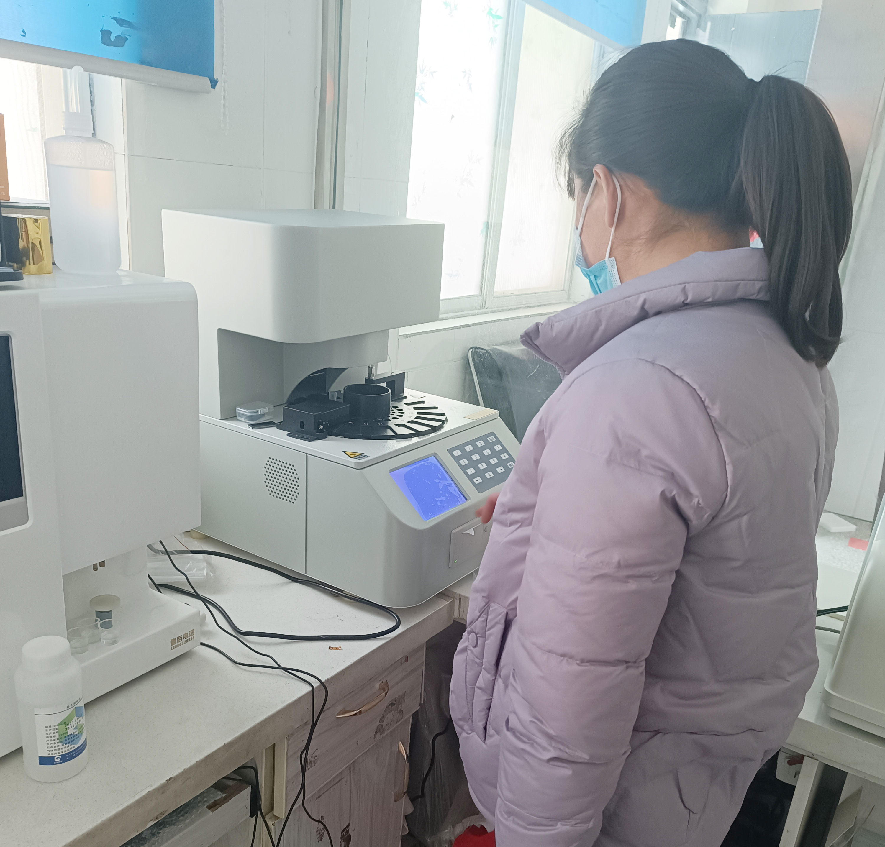 全自動婦科白帶分泌物黄瓜视频免费下载在河北石家莊高新區宋營鎮衛生院裝機培訓